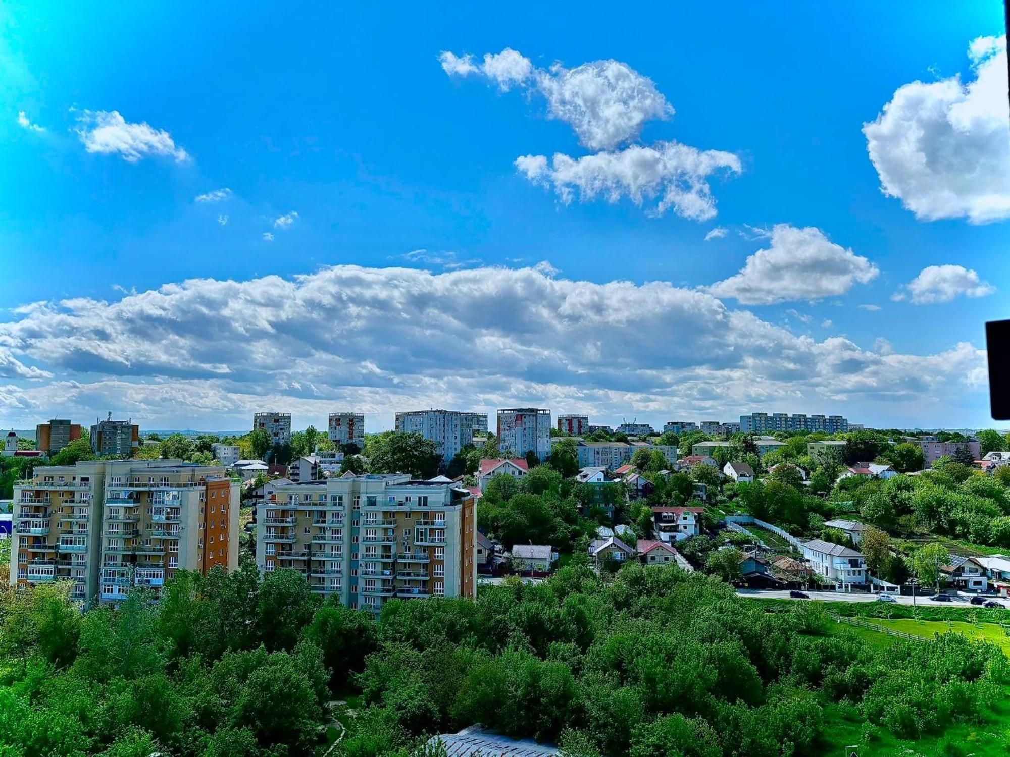 Sky View - Free Parking Leilighet Iasi Eksteriør bilde